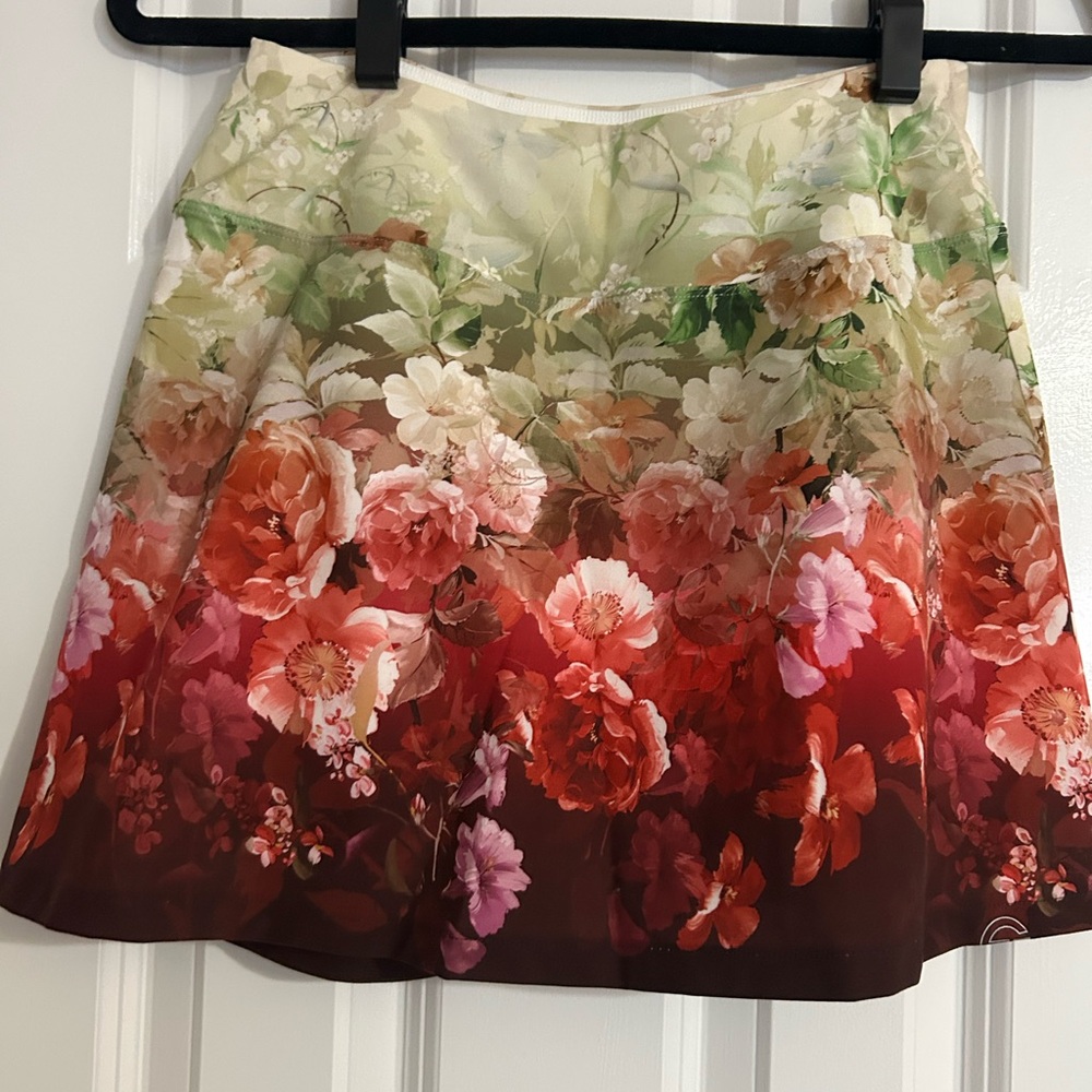 Golf Floral Mini Skirt in Red and Green